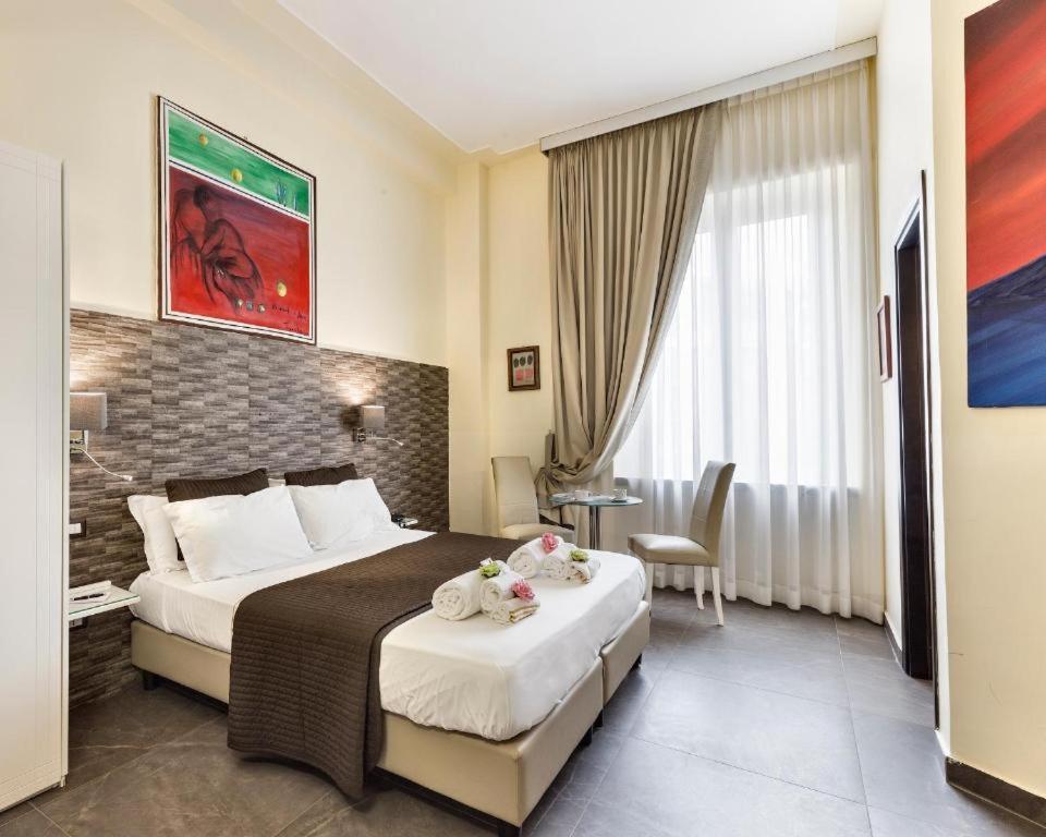 Boutique Hotel Piazza Carita Napoli Ngoại thất bức ảnh