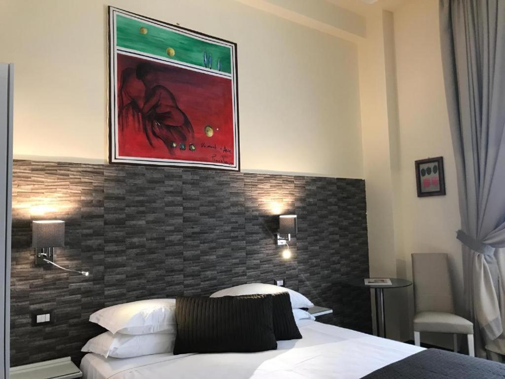 Boutique Hotel Piazza Carita Napoli Ngoại thất bức ảnh