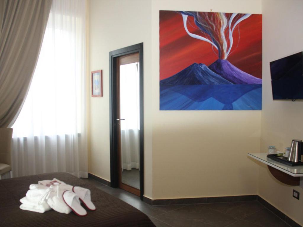 Boutique Hotel Piazza Carita Napoli Ngoại thất bức ảnh