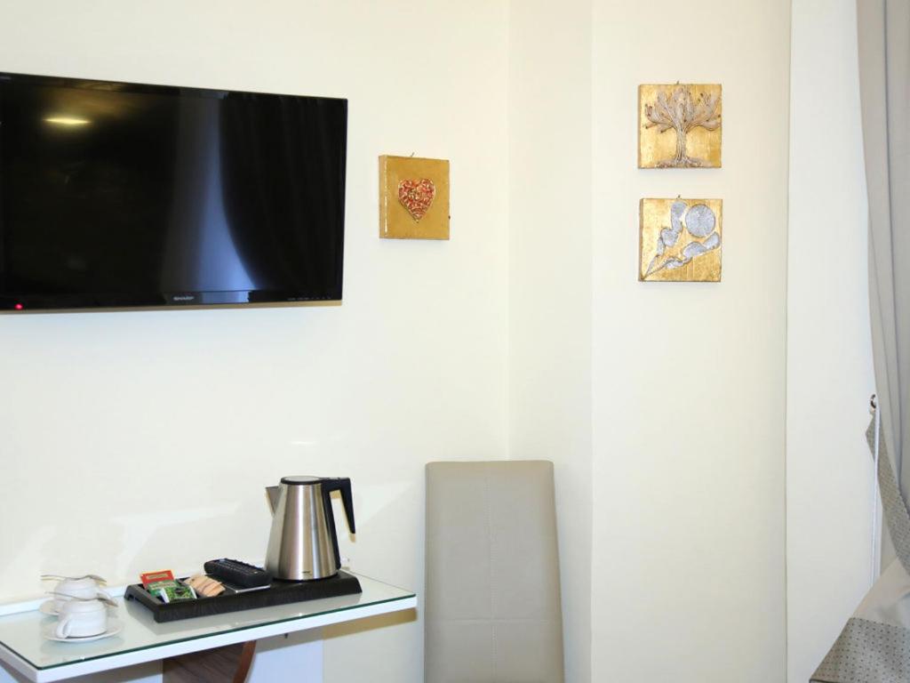 Boutique Hotel Piazza Carita Napoli Ngoại thất bức ảnh