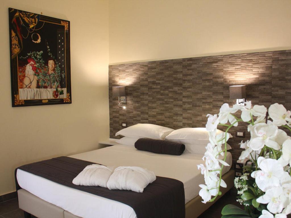 Boutique Hotel Piazza Carita Napoli Ngoại thất bức ảnh
